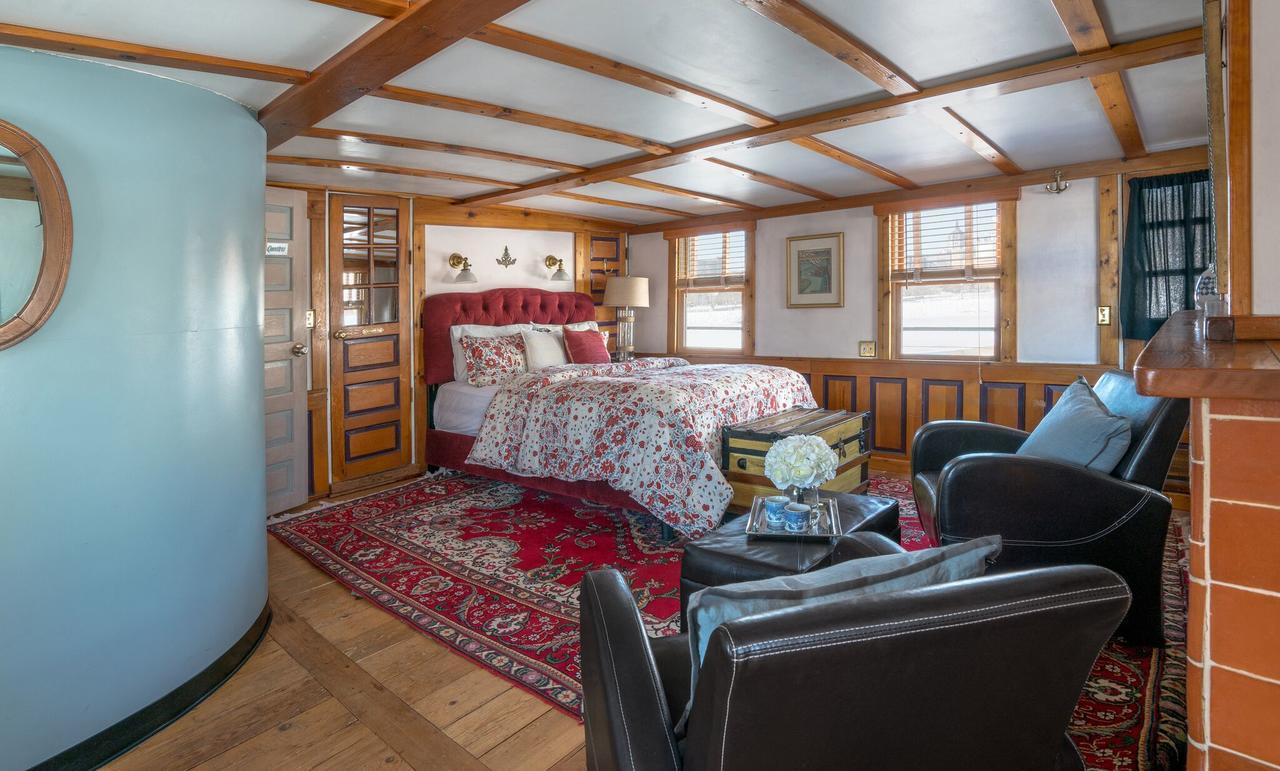 The Covington Houseboat Bed and Breakfast Saint Paul Eksteriør billede