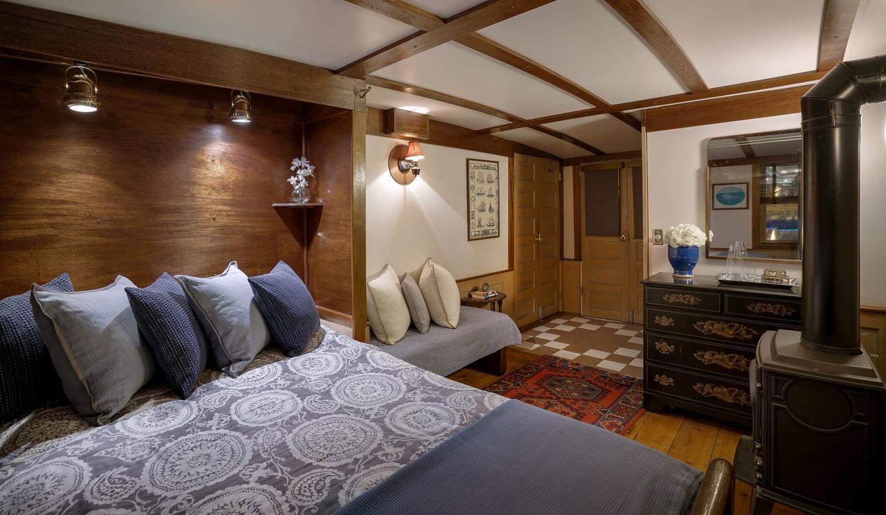 The Covington Houseboat Bed and Breakfast Saint Paul Eksteriør billede